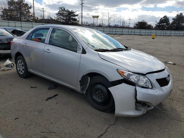 2T1BU40E19C144935 - 2009 TOYOTA COROLLA BASE SILVER photo 4