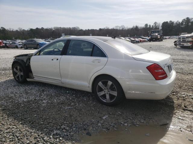 WDDNG9EB6CA446559 - 2012 MERCEDES-BENZ S 550 4MATIC WHITE photo 2