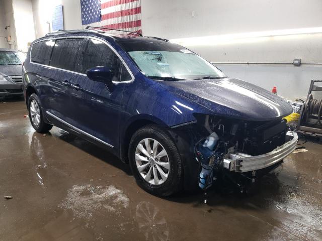 2C4RC1EG2JR356595 - 2018 CHRYSLER PACIFICA TOURING L PLUS BLUE photo 4