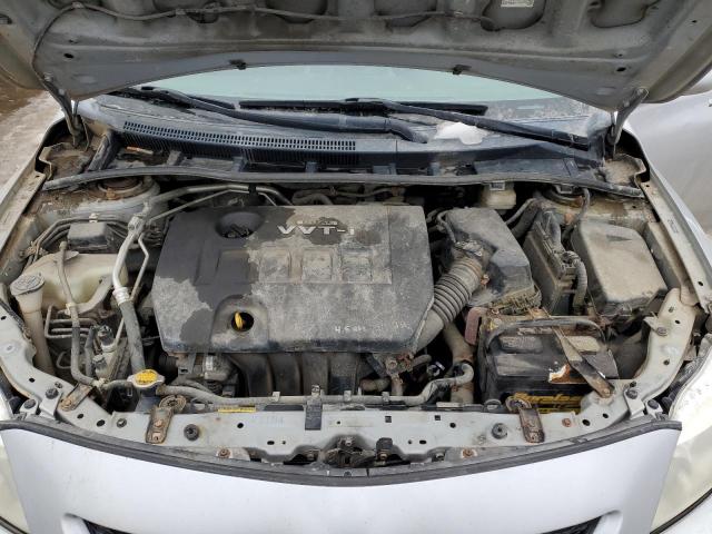 2T1BU4EEXAC255836 - 2010 TOYOTA COROLLA LE BASE SILVER photo 11