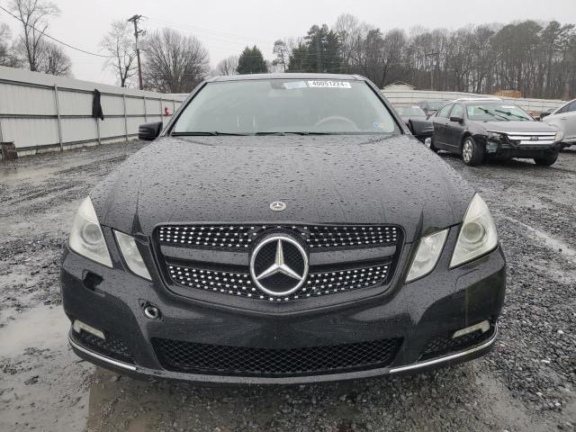 WDDHF8HB2AA231702 - 2010 MERCEDES-BENZ E 350 4MATIC BLACK photo 5