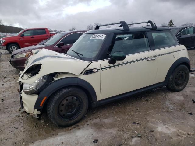 WMWSU3C56DT374409 - 2013 MINI COOPER WHITE photo 1