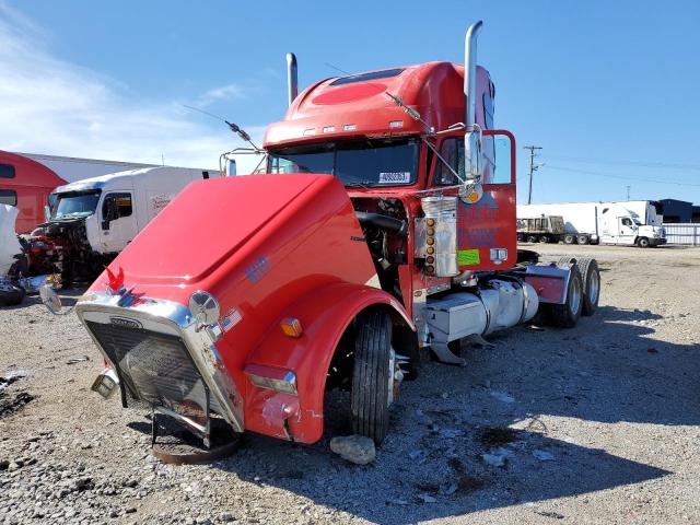 1FVXAJBD15DN43458 - 2005 FREIGHTLINER CONVENTION FLD120 RED photo 2