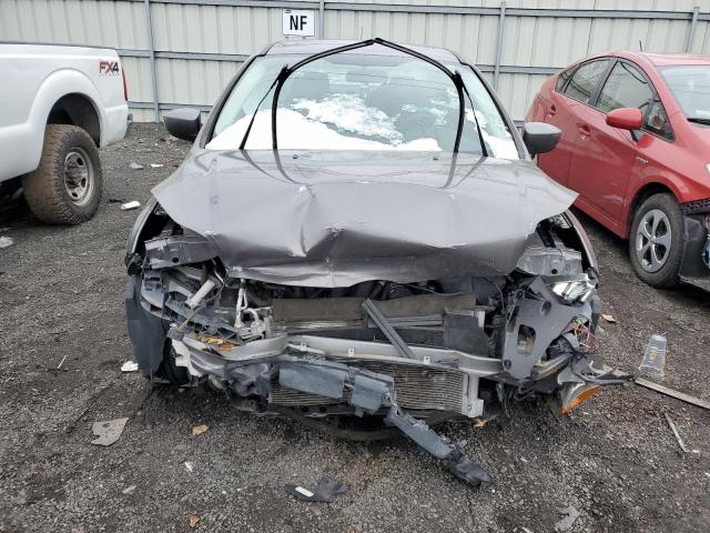 1FAHP3F25CL425683 - 2012 FORD FOCUS SE GRAY photo 5