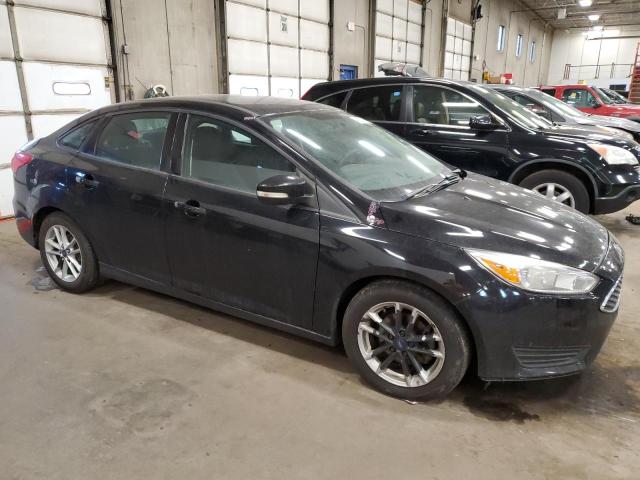 1FADP3F2XGL370152 - 2016 FORD FOCUS SE BLACK photo 4