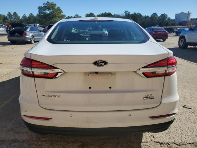 3FA6P0LU4LR265342 - 2020 FORD FUSION SE WHITE photo 6