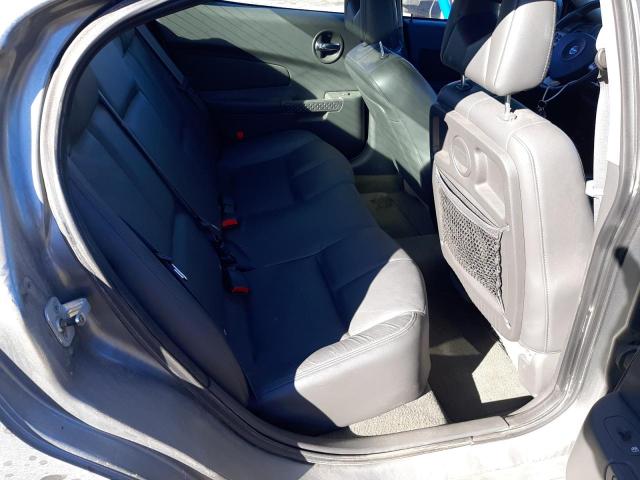 2G2WS542X41272924 - 2004 PONTIAC GRAND PRIX GT2 ვერცხლისფერი ფოტო 10