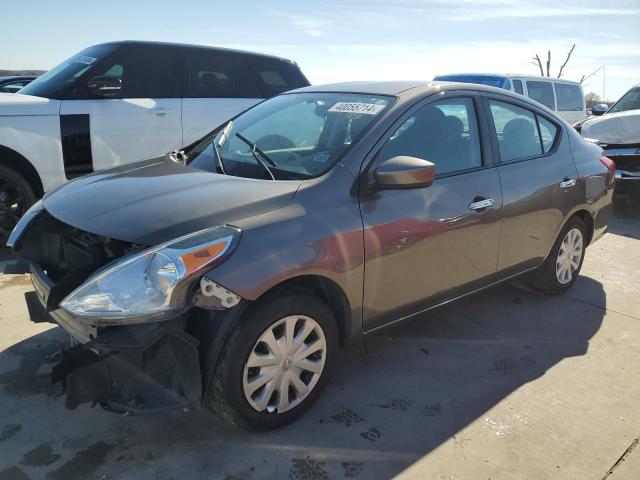 3N1CN7AP4GL808385 - 2016 NISSAN VERSA S GRAY photo 1