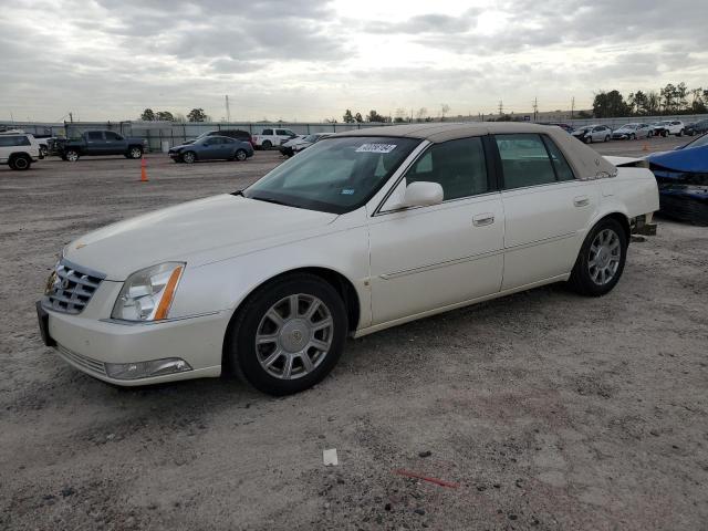 1G6KD57Y28U108777 - 2008 CADILLAC DTS BEIGE photo 1