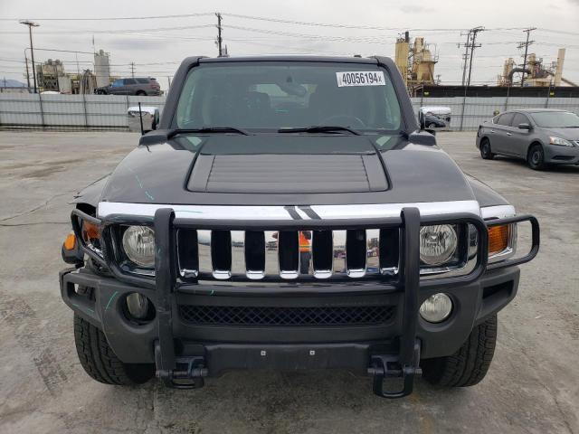 5GTMNGEEXA8121842 - 2010 HUMMER H3 BLACK photo 5