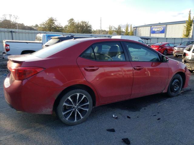 5YFBURHE1JP832777 - 2018 TOYOTA COROLLA L RED photo 3