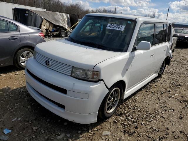 JTLKT324950220279 - 2005 TOYOTA SCION XB WHITE photo 1