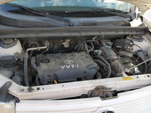 JTLKT324950220279 - 2005 TOYOTA SCION XB WHITE photo 11