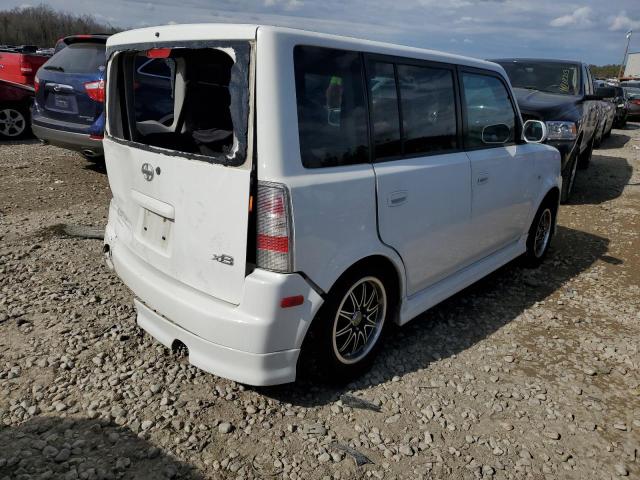 JTLKT324950220279 - 2005 TOYOTA SCION XB WHITE photo 3