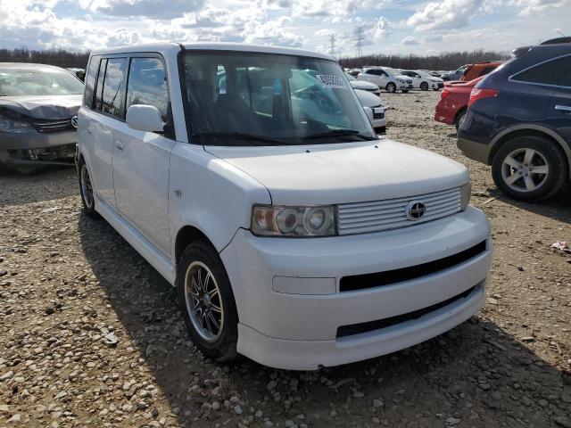 JTLKT324950220279 - 2005 TOYOTA SCION XB WHITE photo 4