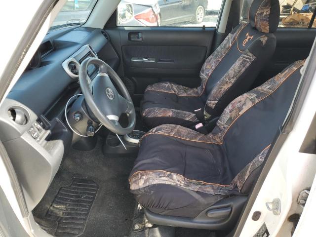 JTLKT324950220279 - 2005 TOYOTA SCION XB WHITE photo 7