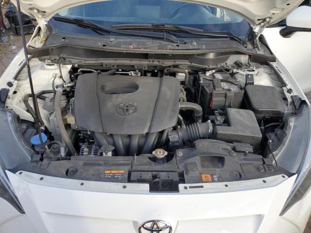 3MYDLBYV3KY508378 - 2019 TOYOTA YARIS L WHITE photo 11