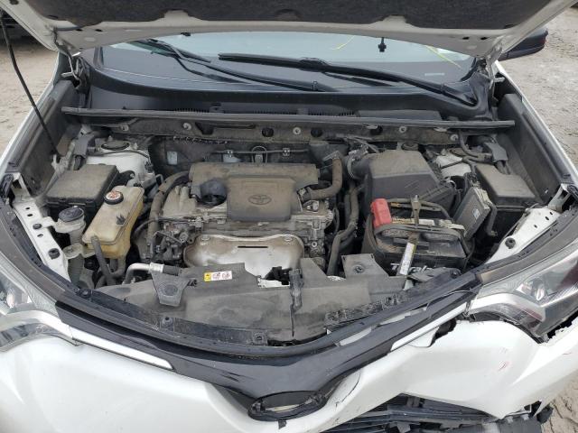 JTMBFREV9JJ223181 - 2018 TOYOTA RAV4 LE WHITE photo 11