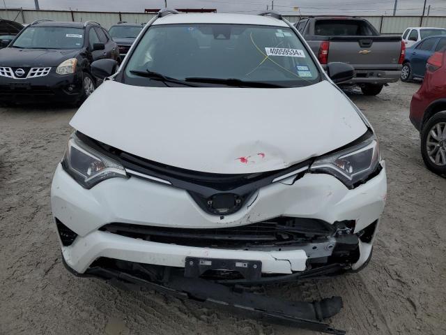 JTMBFREV9JJ223181 - 2018 TOYOTA RAV4 LE WHITE photo 5