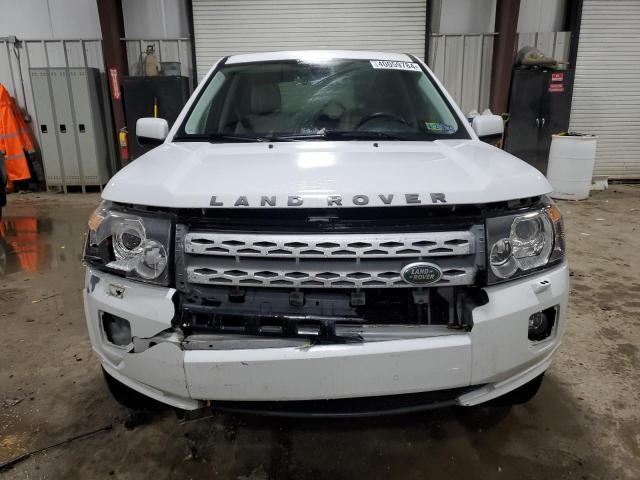 SALFR2BN4BH275937 - 2011 LAND ROVER LR2 HSE WHITE photo 5