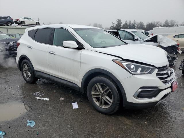 5XYZTDLB2JG563517 - 2018 HYUNDAI SANTA FE S WHITE photo 4