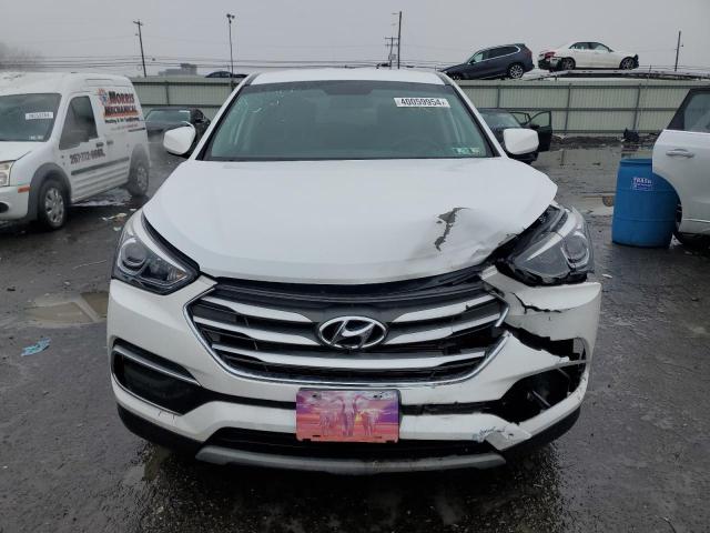 5XYZTDLB2JG563517 - 2018 HYUNDAI SANTA FE S WHITE photo 5