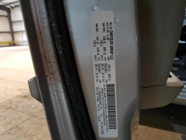 2A4RR5DX8AR136850 - 2010 CHRYSLER TOWN & COU TOURING 银色 照片 13