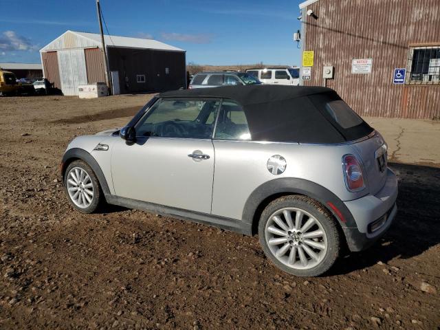 WMWZP3C59BTX84236 - 2011 MINI COOPER S SILVER photo 2