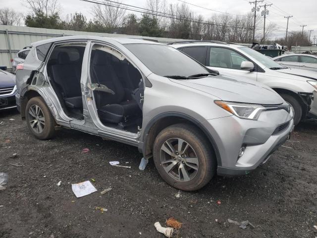 JTMRFREV6JJ246562 - 2018 TOYOTA RAV4 ADVENTURE SILVER photo 4