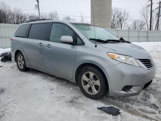 5TDKK3DC9ES425214 - 2014 TOYOTA SIENNA LE SILVER photo 4