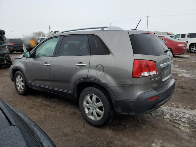 5XYKTDA27DG390103 - 2013 KIA SORENTO LX GRAY photo 2