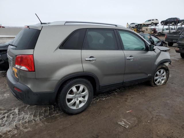 5XYKTDA27DG390103 - 2013 KIA SORENTO LX GRAY photo 3