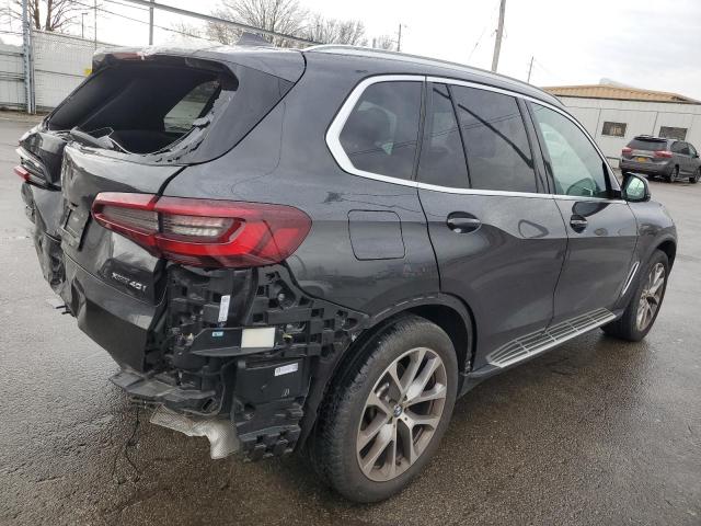 5UXCR6C06M9E62650 - 2021 BMW X5 XDRIVE40I BLACK photo 3