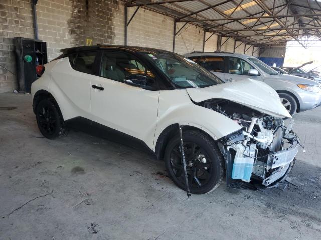 JTNKHMBX7M1104600 - 2021 TOYOTA C-HR XLE WHITE photo 4