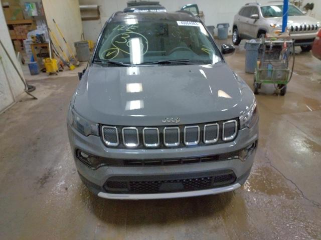 3C4NJDCB3NT171567 - 2022 JEEP COMPASS LIMITED GRAY photo 5