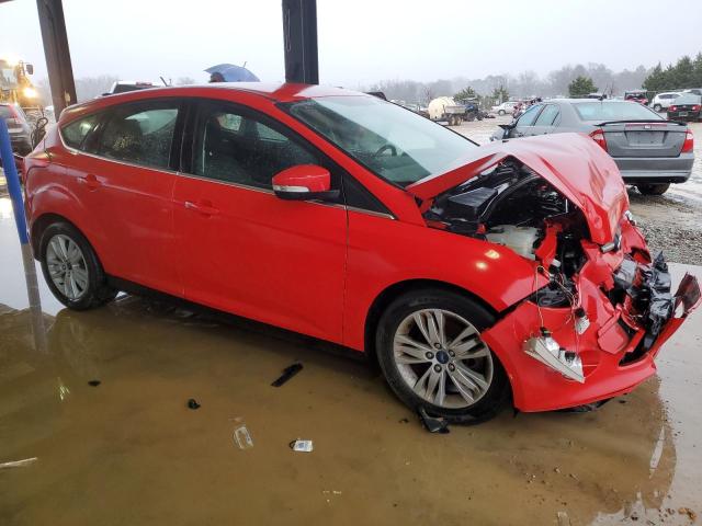 1FAHP3M29CL357763 - 2012 FORD FOCUS SEL RED photo 4