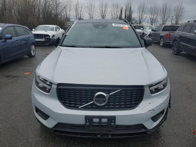 YV4162UM3M2565409 - 2021 VOLVO XC40 T5 R-DESIGN WHITE photo 5