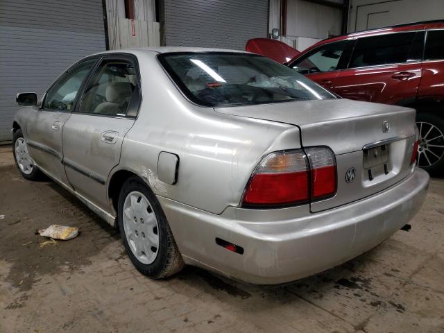 JHMCD5639VC016055 - 1997 HONDA ACCORD LX SILVER photo 2