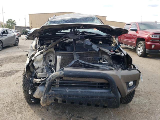 3TMLU4EN7DM119809 - 2013 TOYOTA TACOMA DOUBLE CAB 棕色 照片 5