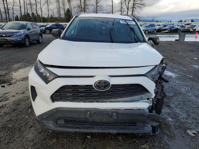 2T3H1RFV0KC031188 - 2019 TOYOTA RAV4 LE WHITE photo 5