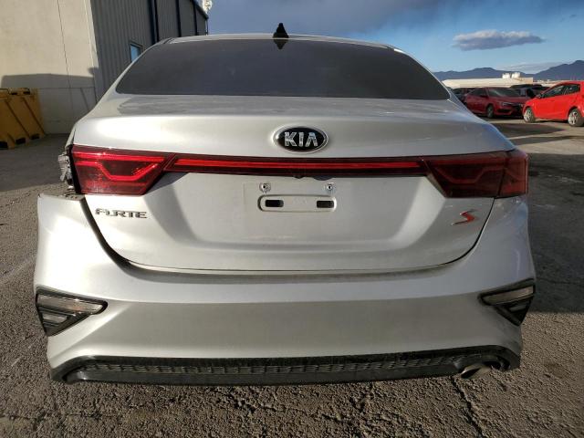 3KPF34AD2KE013031 - 2019 KIA FORTE GT LINE SILVER photo 6