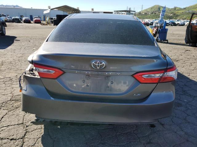 4T1B11HK6JU611464 - 2018 TOYOTA CAMRY L GRAY photo 6