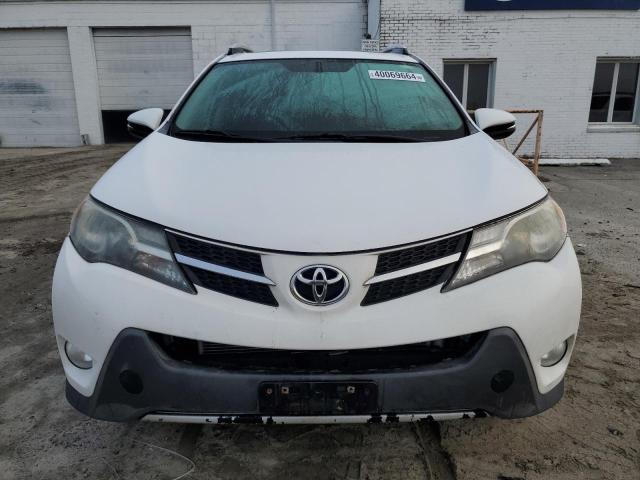 2T3RFREV1DW082353 - 2013 TOYOTA RAV4 XLE WHITE photo 5