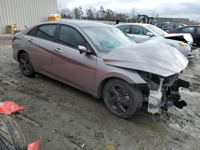 KMHLM4AG1NU339933 - 2022 HYUNDAI ELANTRA SEL GRAY photo 4