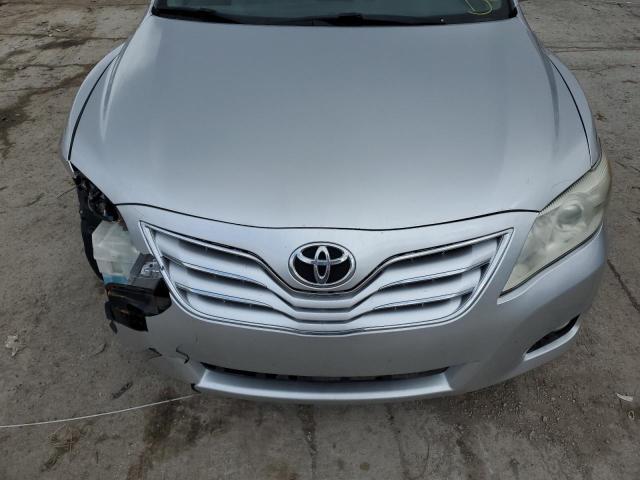 JTNBF3EK3A3002615 - 2010 TOYOTA CAMRY BASE SILVER photo 11