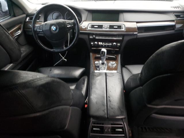 WBAKA4C54BC612401 - 2011 BMW 740 I WHITE photo 8