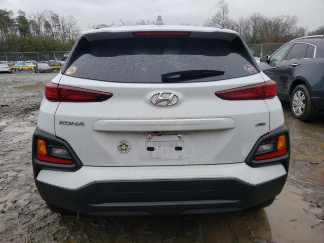 KM8K6CAAXLU557927 - 2020 HYUNDAI KONA SEL PLUS WHITE photo 6