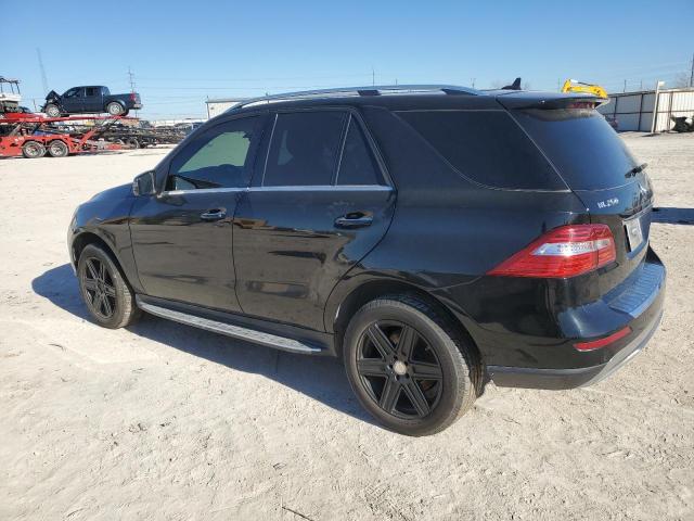 4JGDA0EB3FA505392 - 2015 MERCEDES-BENZ ML 250 BLUETEC BLACK photo 2