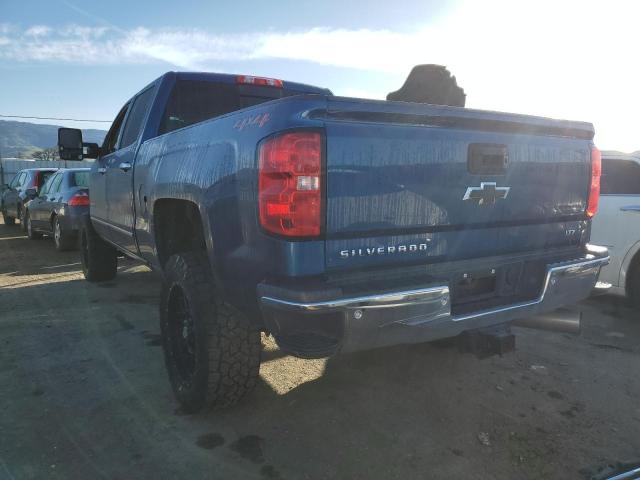 1GC1KWEY8JF208920 - 2018 CHEVROLET SILVERADO K2500 HEAVY DUTY LTZ BLUE photo 2