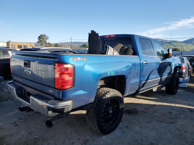 1GC1KWEY8JF208920 - 2018 CHEVROLET SILVERADO K2500 HEAVY DUTY LTZ BLUE photo 3